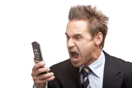 crier comme un putois au téléphone, est-ce une technique de séduction efficace ?